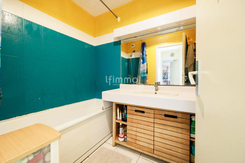 Appartement - 65 m² - 3 pièces