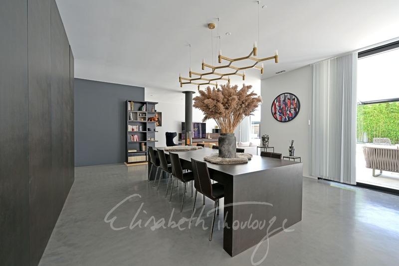 Maison d'architecte - 350 m² - 8 pièces