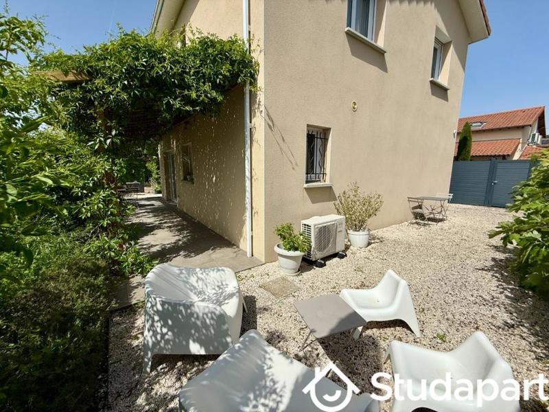 Chambre - 13 m² - 1 pièce