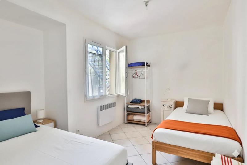 Maison - 209 m² - 9 pièces