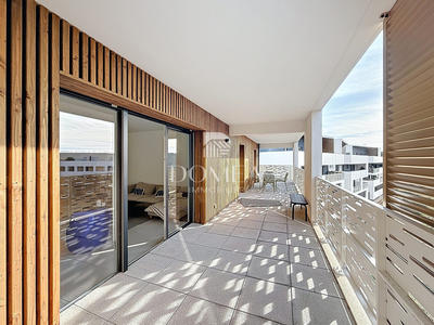 Appartement - 125 m² - 5 pièces