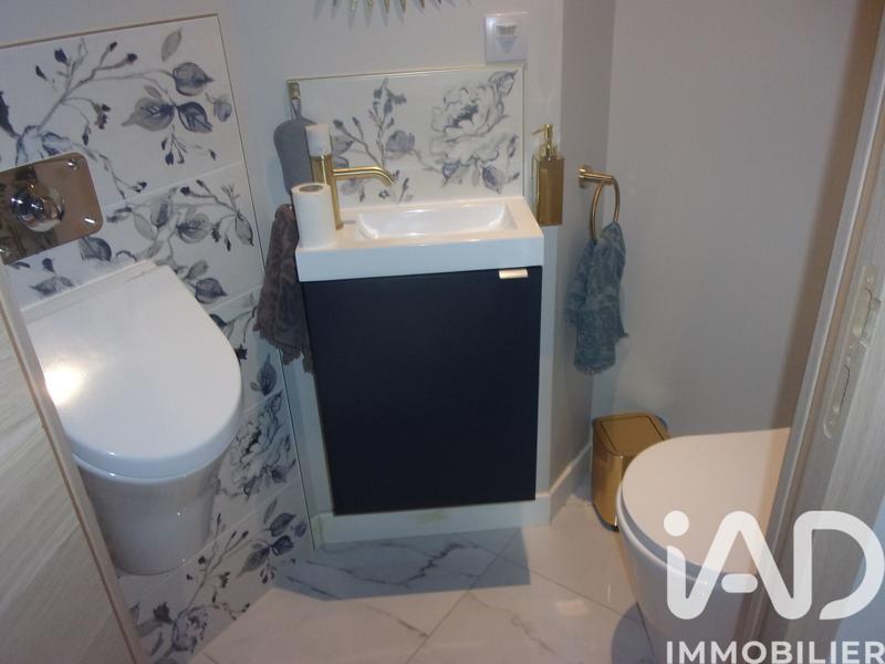 Maison - 283 m² - 10 pièces