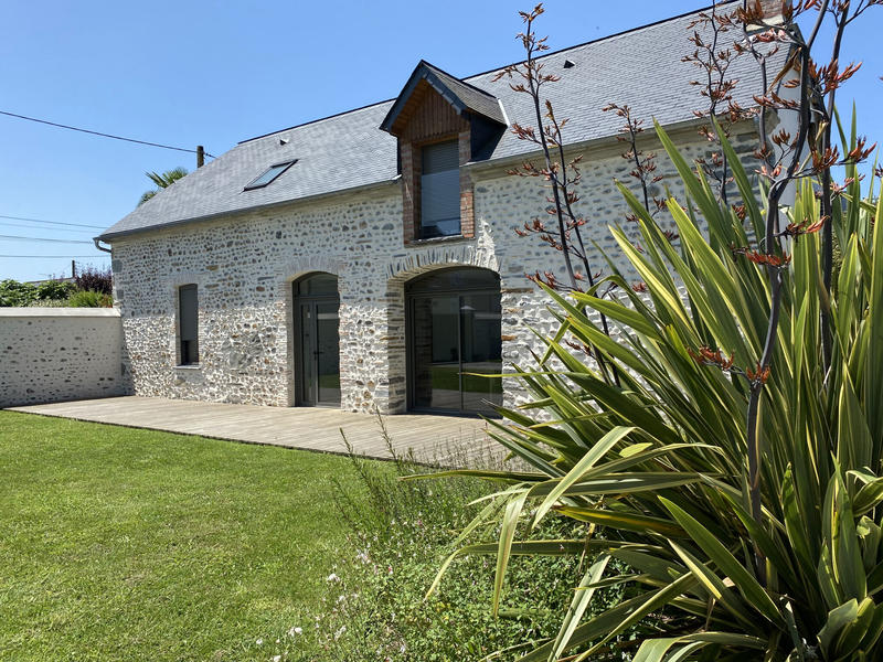 Maison - 140 m² - 5 pièces