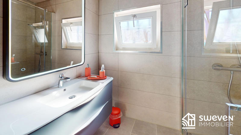 Villa - 185 m² - 9 pièces