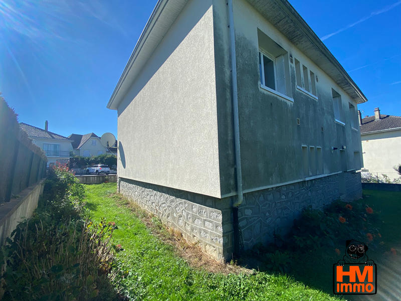 Maison - 94 m² - 6 pièces