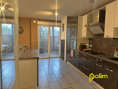 Appartement - 84 m² - 4 pièces