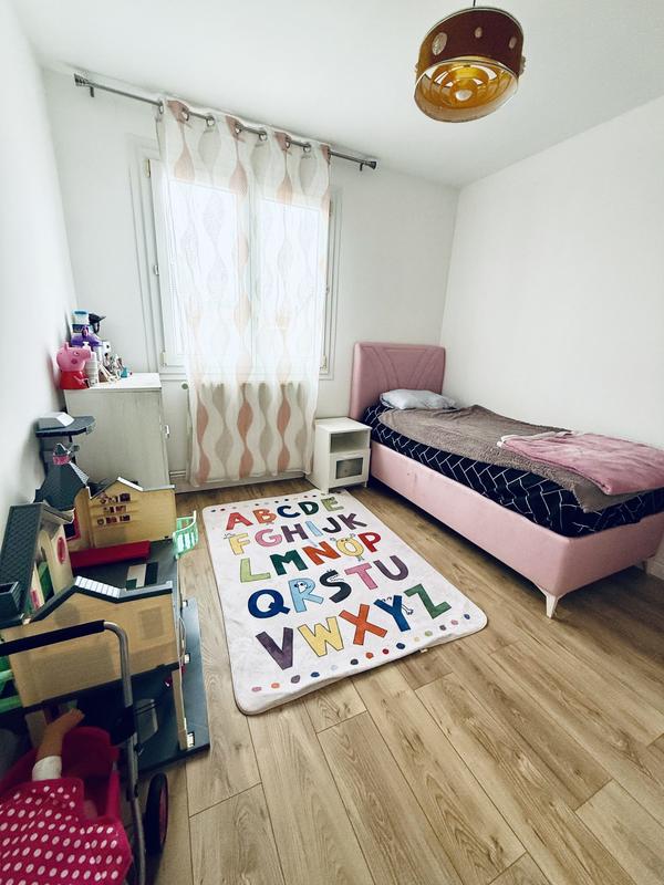 Maison - 97 m² - 4 pièces