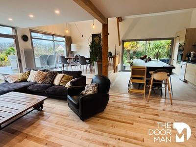 Maison - 130 m² - 6 pièces