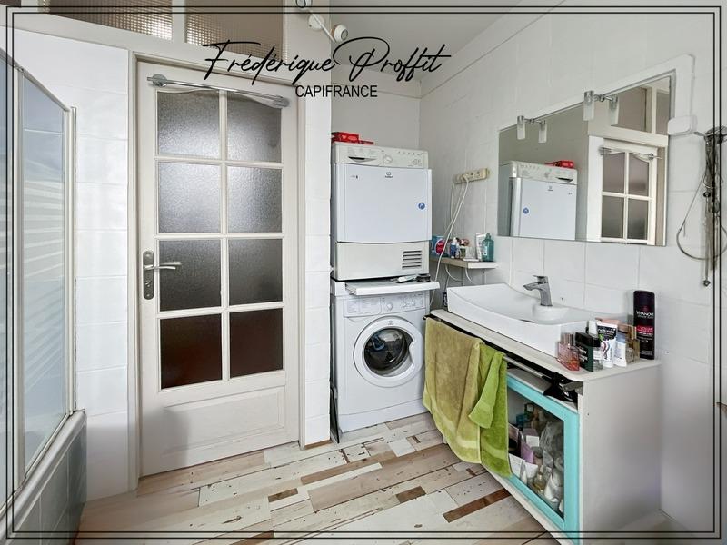 Maison - 121 m² - 5 pièces