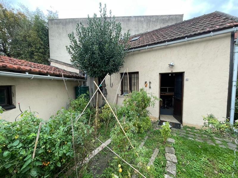 Immeuble - 130 m² - 6 pièces