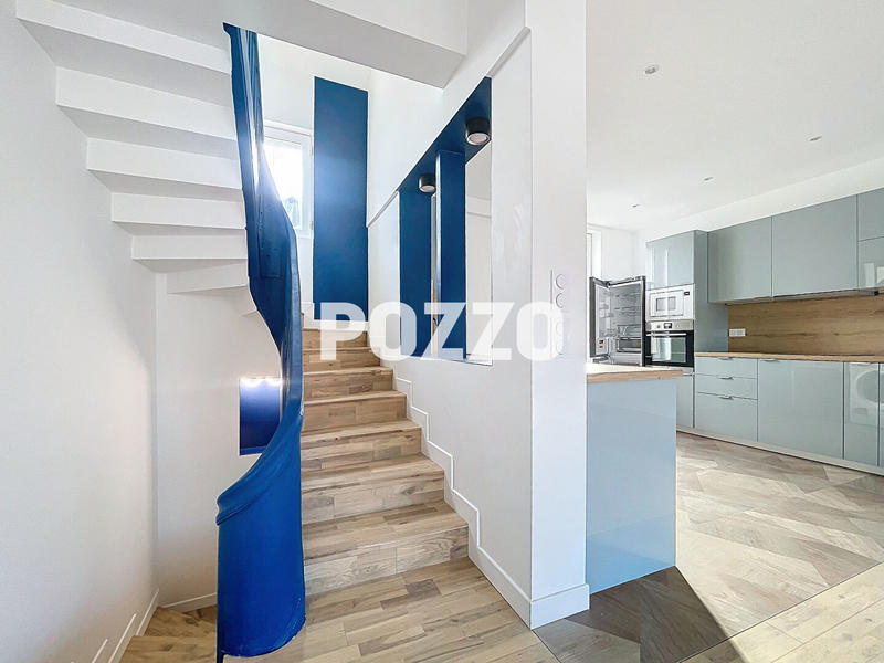 Appartement - 80 m² - 3 pièces