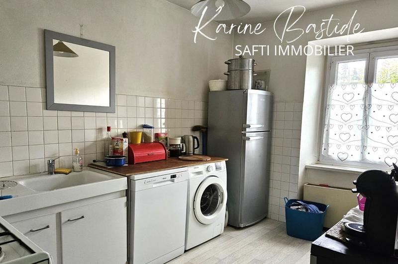 Maison - 140 m² - 14 pièces