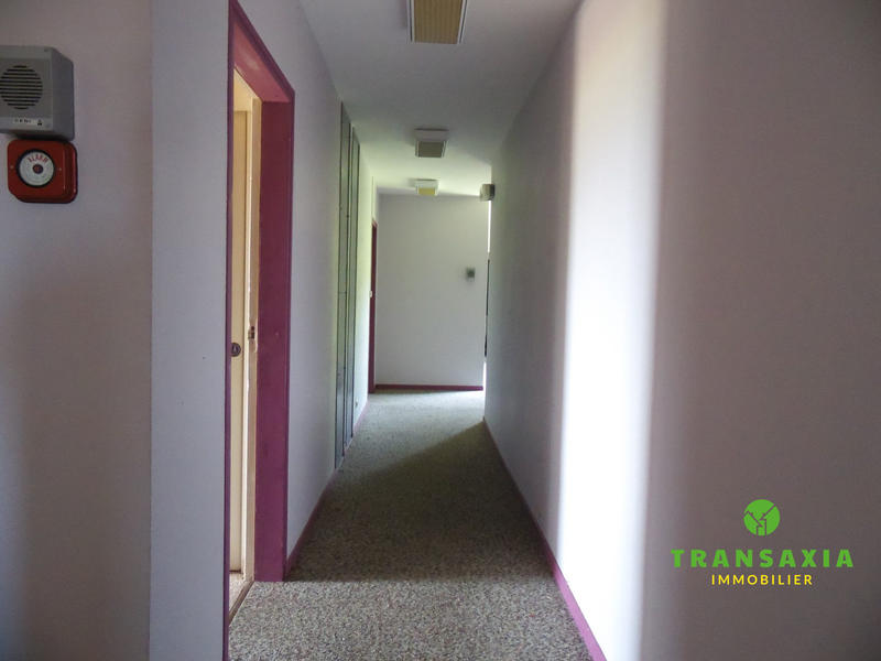 Maison contemporaine - 665 m² - 25 pièces