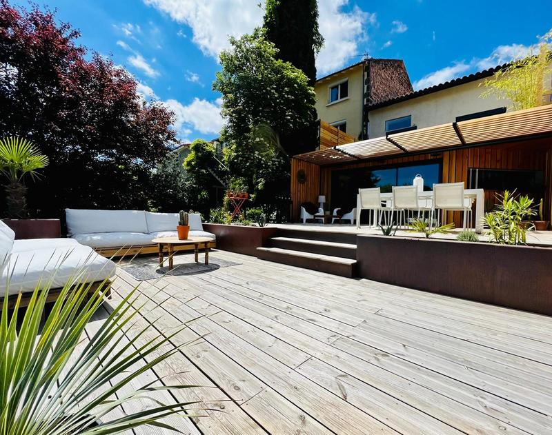 Maison - 140 m² - 5 pièces