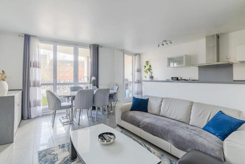 Appartement - 92 m² - 5 pièces