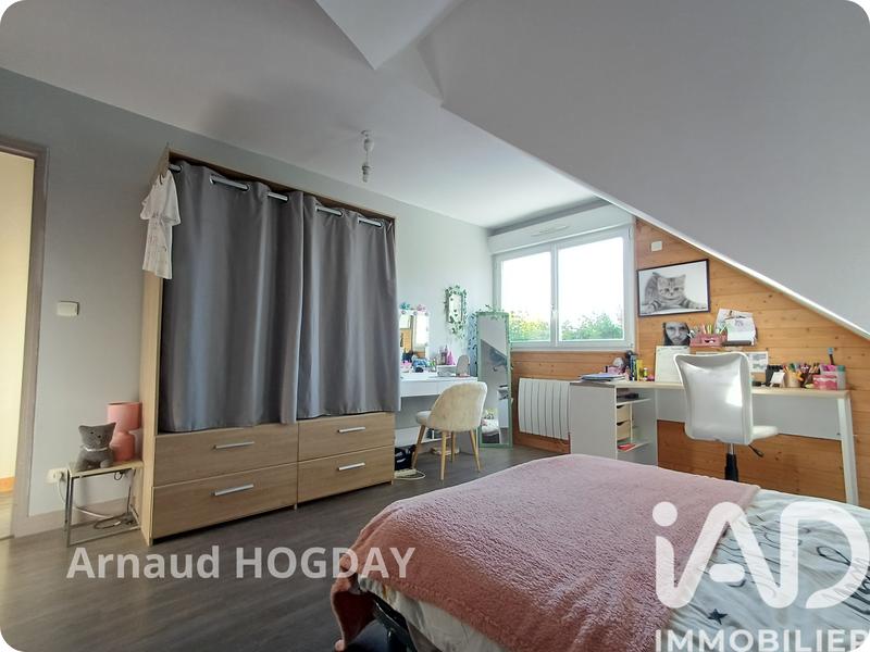 Maison - 196 m² - 7 pièces