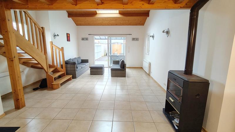 Maison - 95 m² - 5 pièces