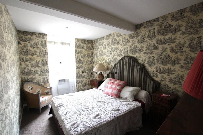 Immeuble - 246 m² - 9 pièces