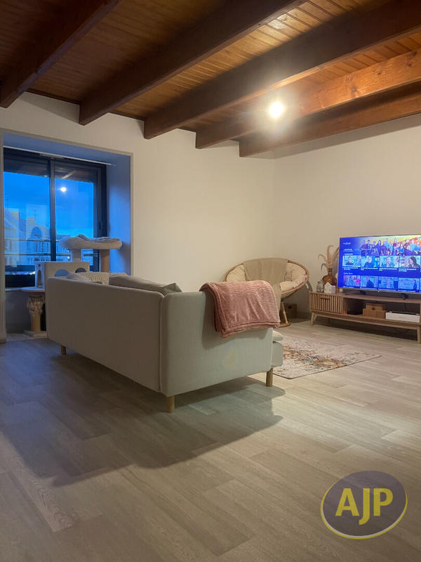 Appartement - 83 m² - 4 pièces