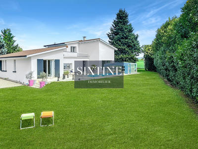 Maison - 197 m² - 9 pièces