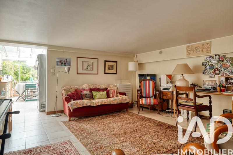 Maison - 184 m² - 9 pièces