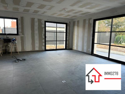 Maison - 105 m² - 4 pièces