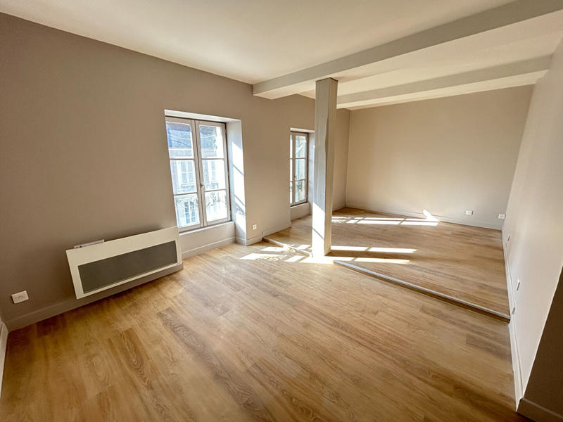 Appartement - 80 m² - 3 pièces