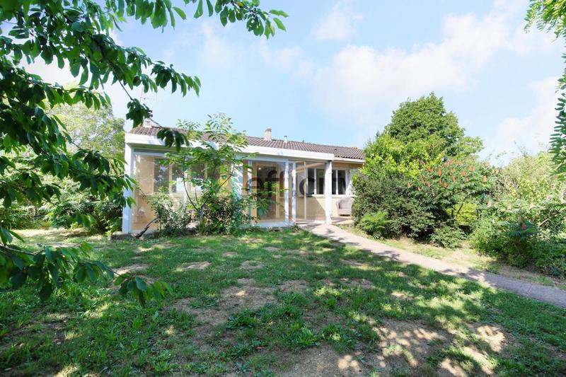 Maison - 93 m² - 5 pièces