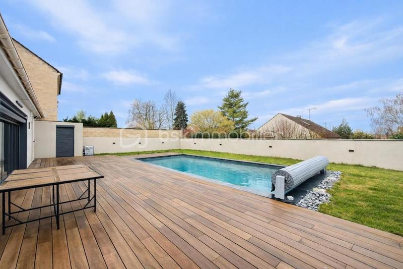 Pavillon - 132 m² - 6 pièces