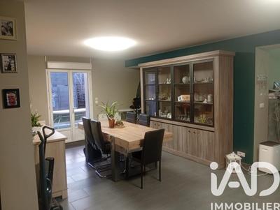 Maison - 220 m² - 4 pièces