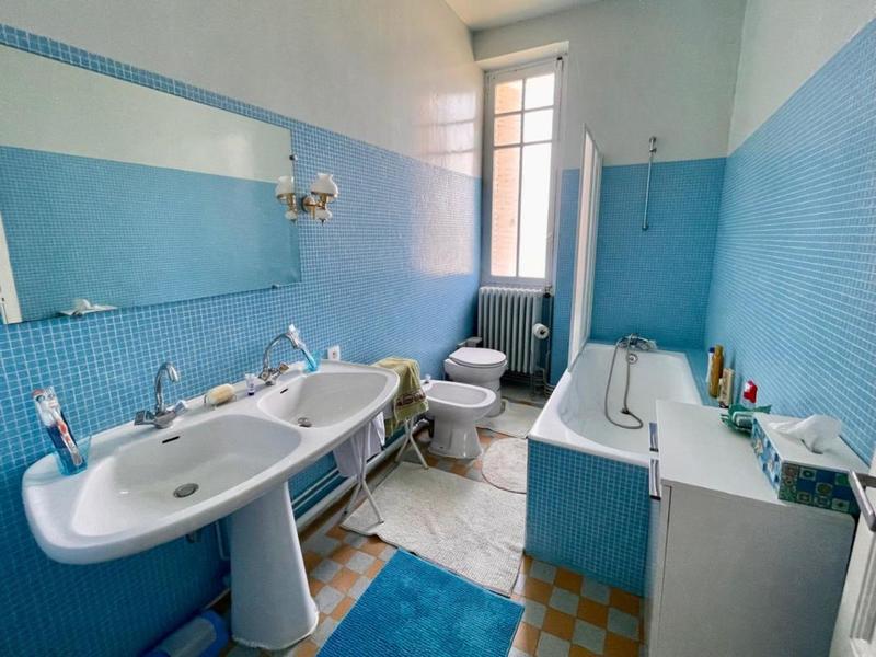 Maison - 388 m² - 10 pièces