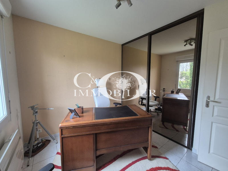 Appartement - 92 m² - 4 pièces