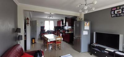 Maison - 152 m² - 8 pièces