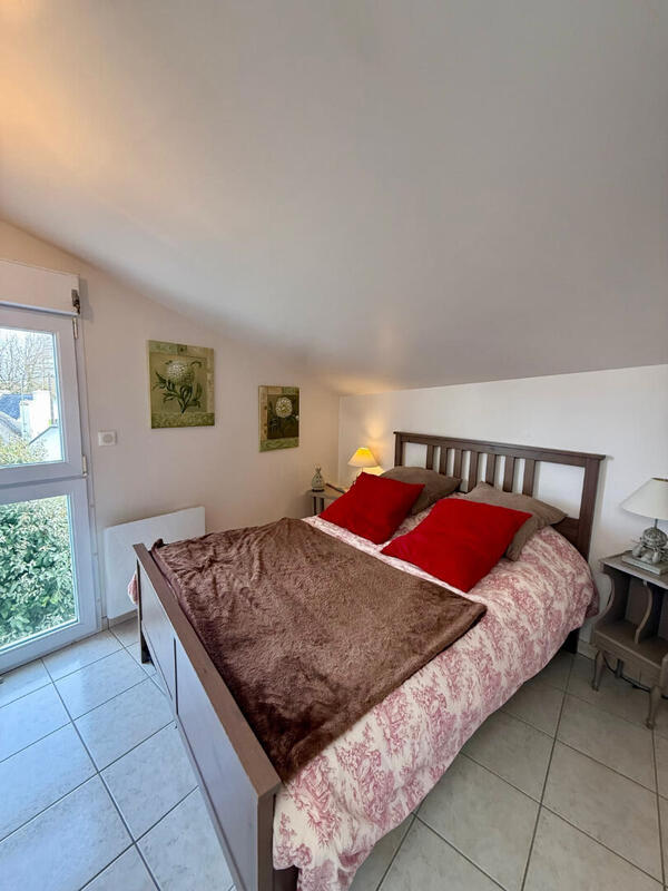 Maison - 90 m² - 4 pièces