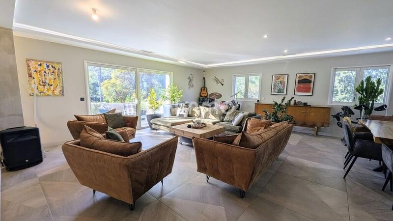 Maison - 135 m² - 5 pièces