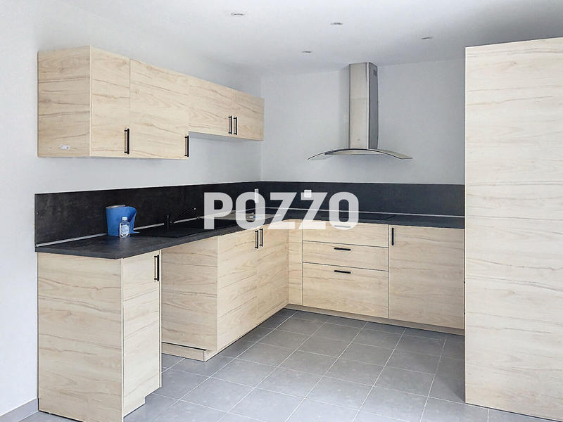 Maison - 181 m² - 7 pièces