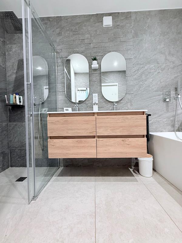 Appartement - 140 m² - 7 pièces