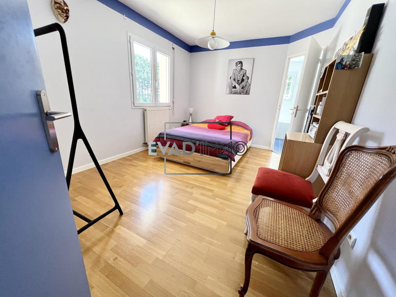 Villa - 180 m² - 7 pièces