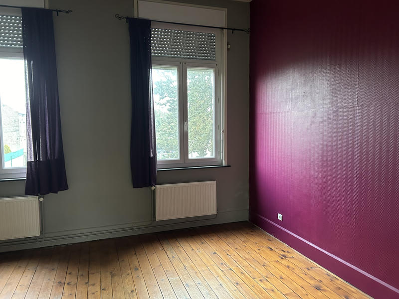 Maison - 235 m² - 10 pièces