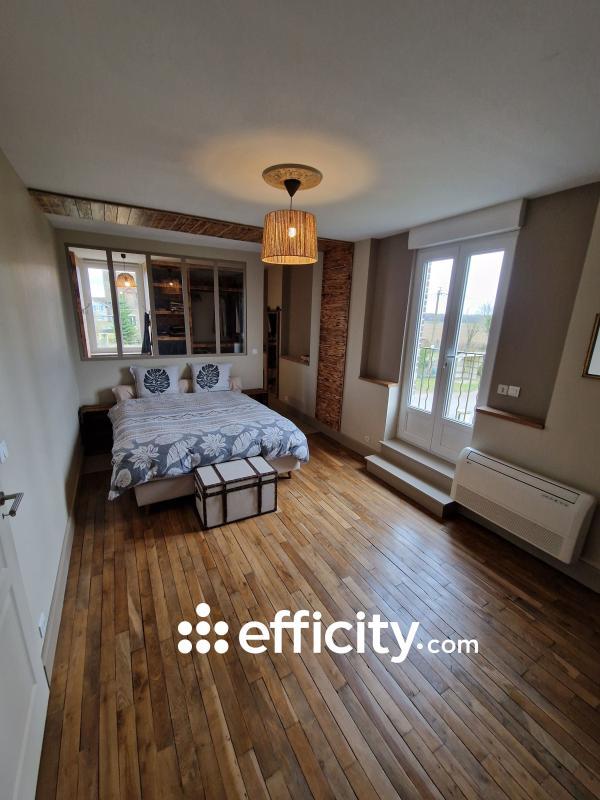 Maison - 208 m² - 6 pièces