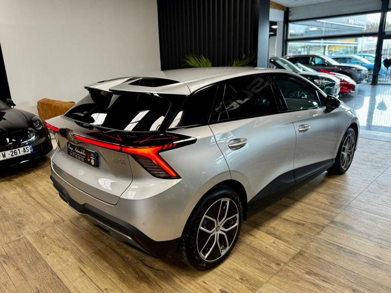 Mg Mg4 64kwh 150 Kw 2wd Luxury