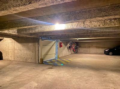 Parking / Garage - 22 m²