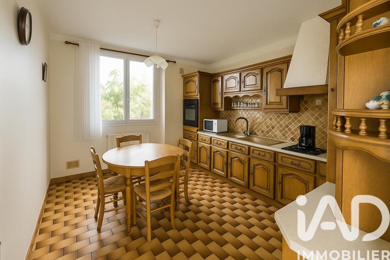 Maison - 110 m² - 4 pièces