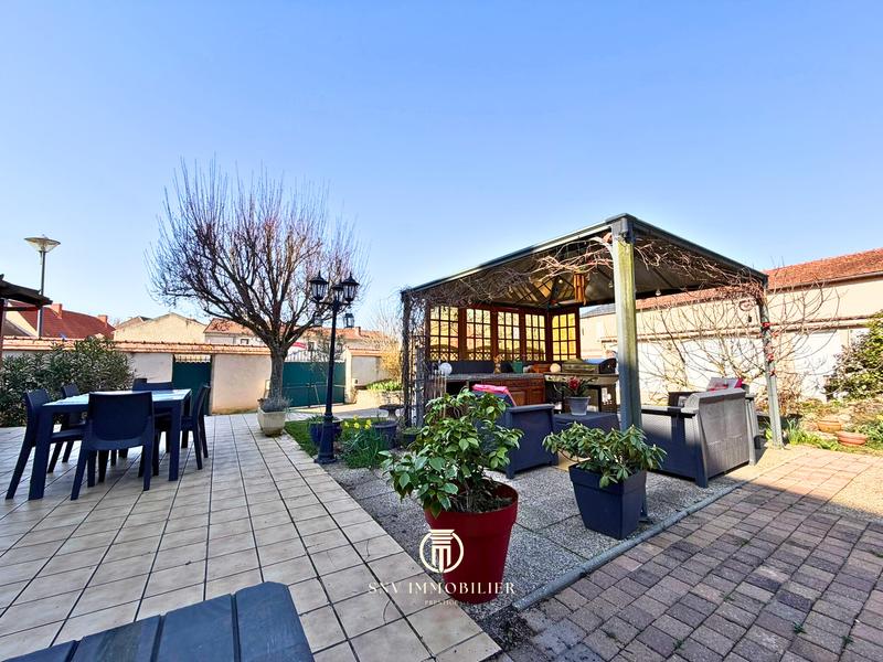 Maison de village - 160 m² - 7 pièces