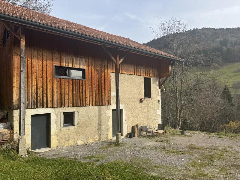 Maison - 187 m² - 4 pièces