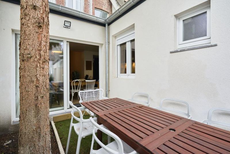 Maison - 164 m² - 10 pièces