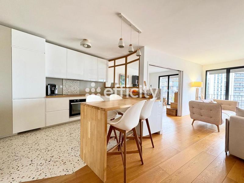 Appartement - 87 m² - 4 pièces