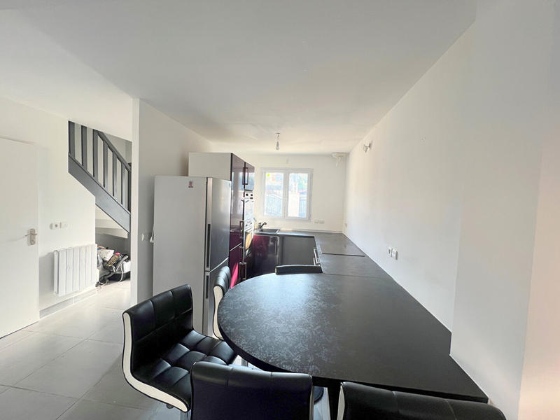 Maison - 180 m² - 4 pièces
