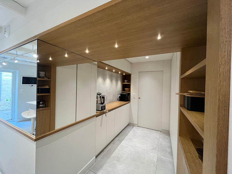 Maison - 317 m² - 7 pièces