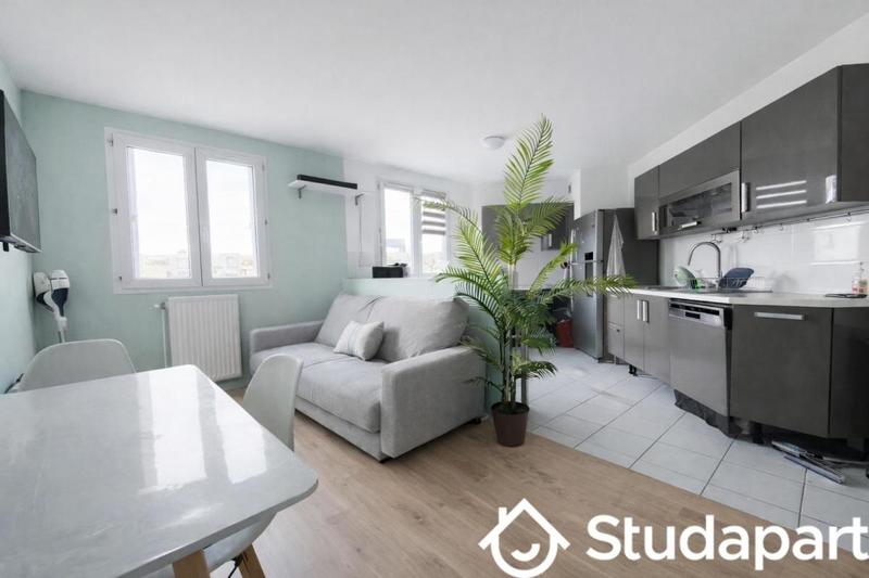 Chambre - 9 m² - 1 pièce